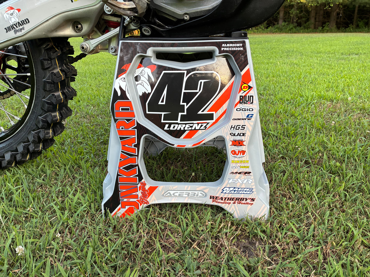 MX Stands